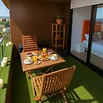 Citymar 24h Terraza Y Vistas Ria 比戈